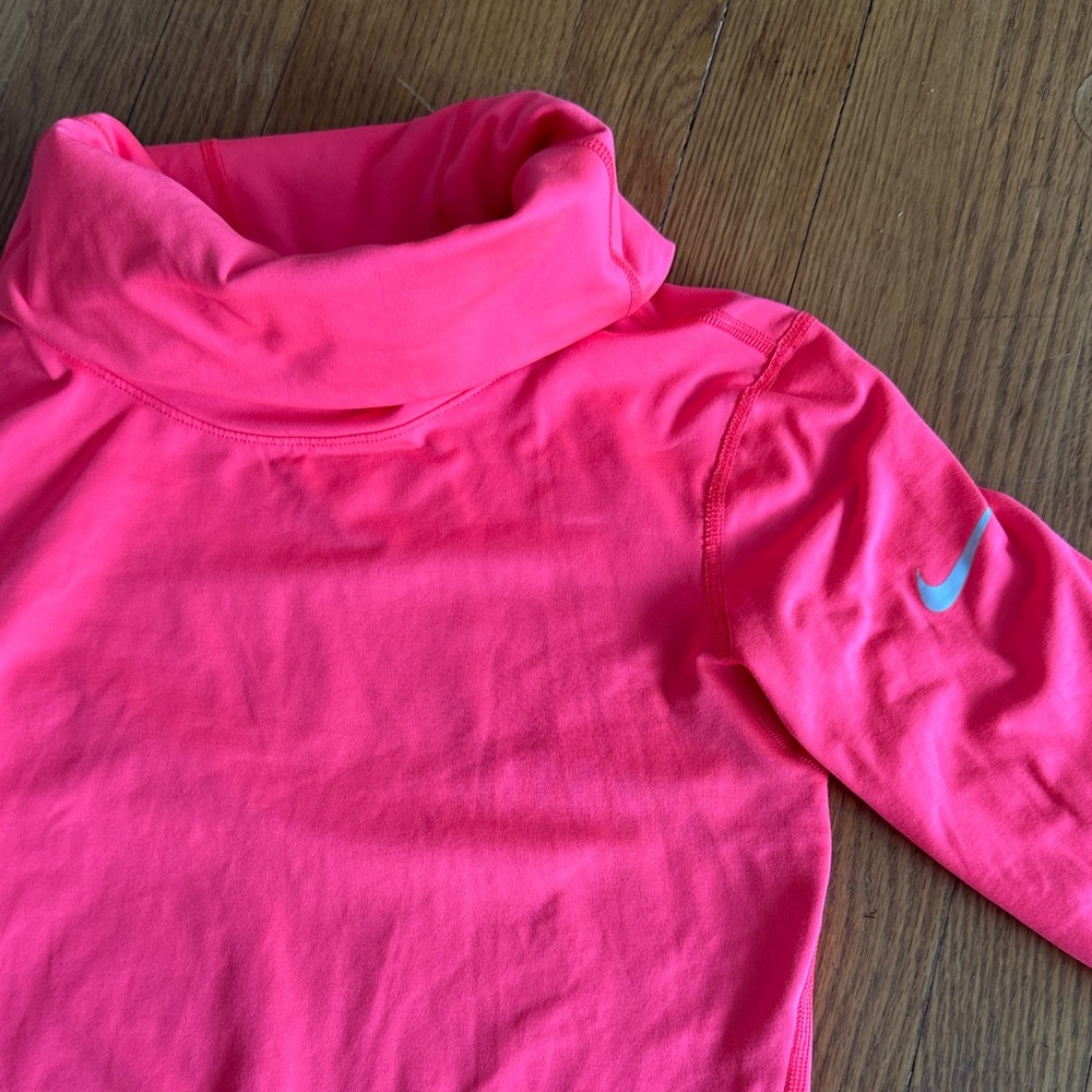 Nike Pro neon top